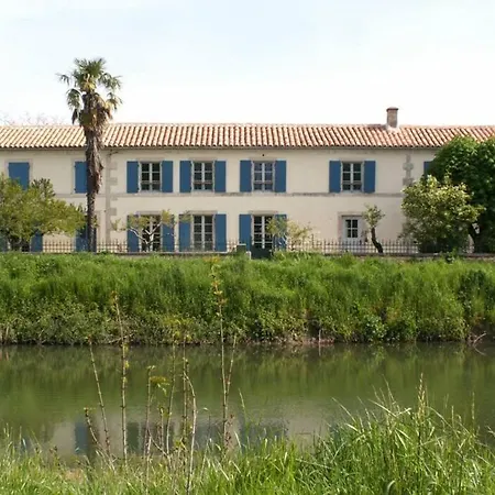 La Balangere - Marais Poitevin 度假居 库隆